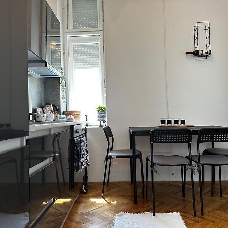 Pure Of Joy City Centre Apartment Subotica Extérieur photo